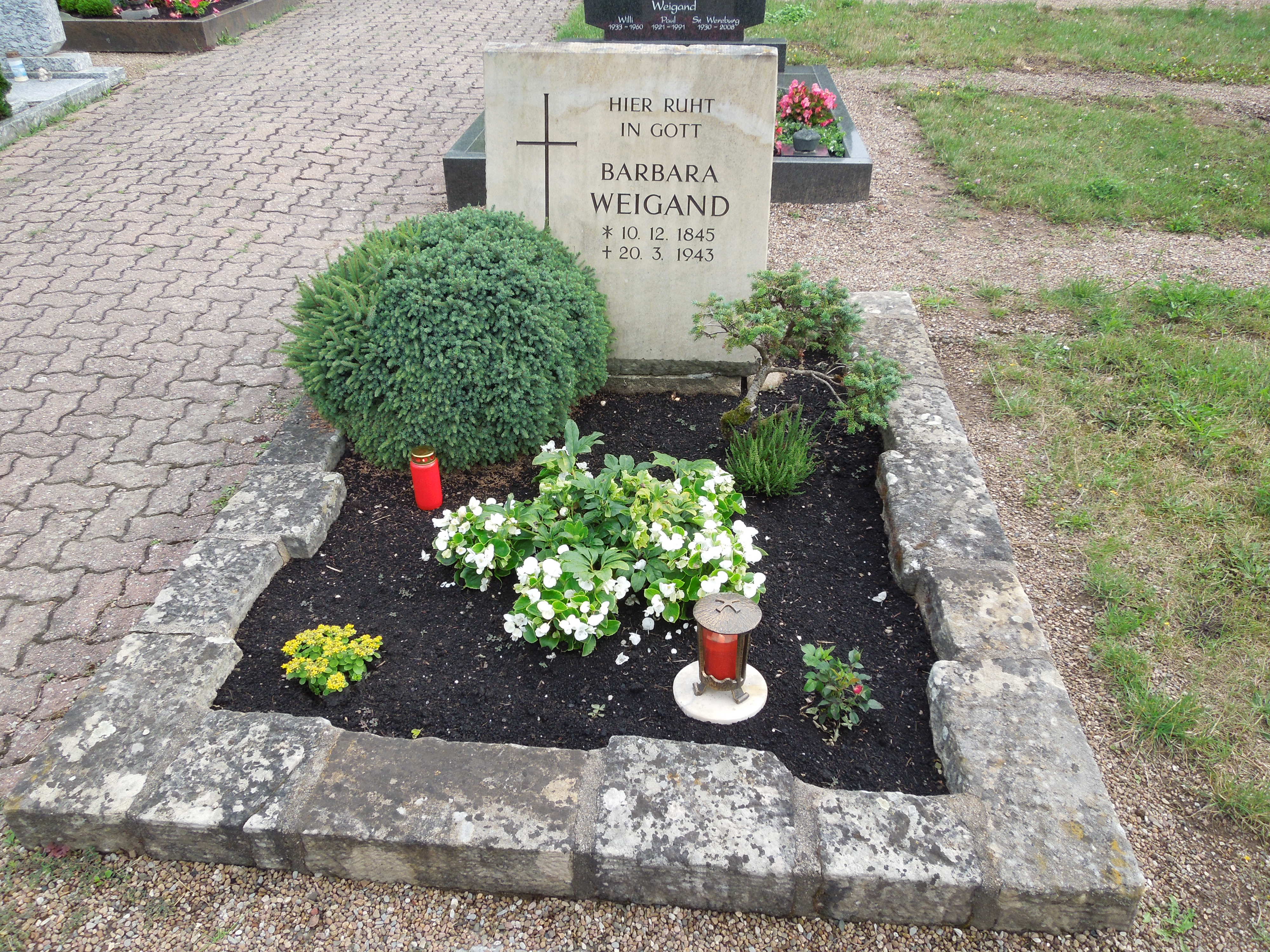Grabst�tte von B. Weigand in Schippach